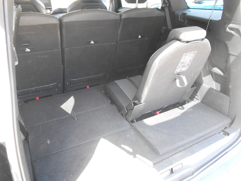 Peugeot 5008 ALLURE PACK 1.5HDi 130k EAT8 - fotka 9 z 14