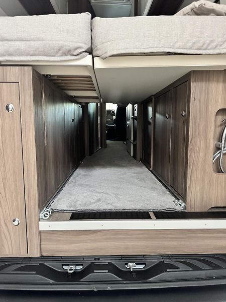 Kabe Travel Master VAN (2025) Abisko Van 690 LB 4x4  - fotka 18 z 40