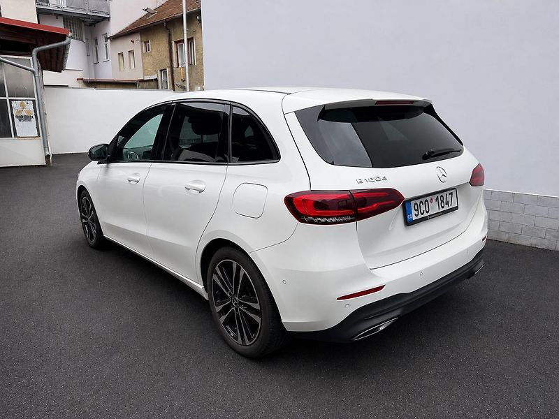 Mercedes-Benz Třídy B B 180d - fotka 4 z 15