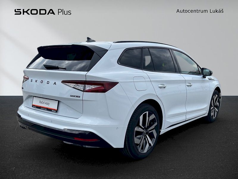 Škoda Enyaq (2026) Sportline 85 kWh 210 kW - fotka 2 z 35
