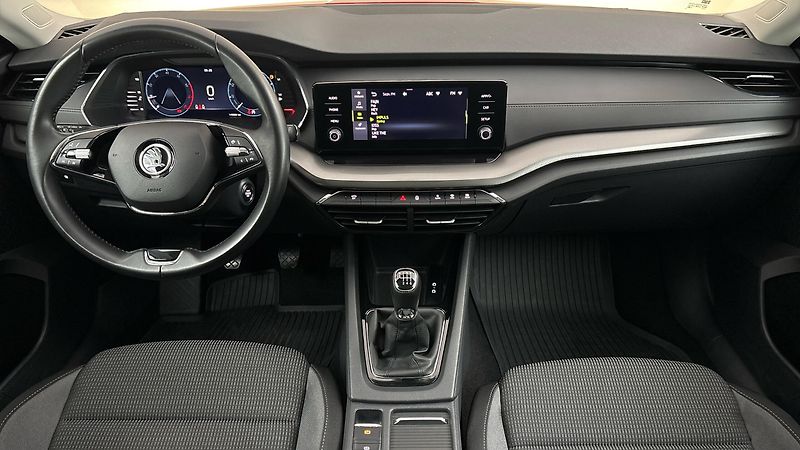Škoda Octavia 1.5 TSI Ambition - fotka 8 z 24