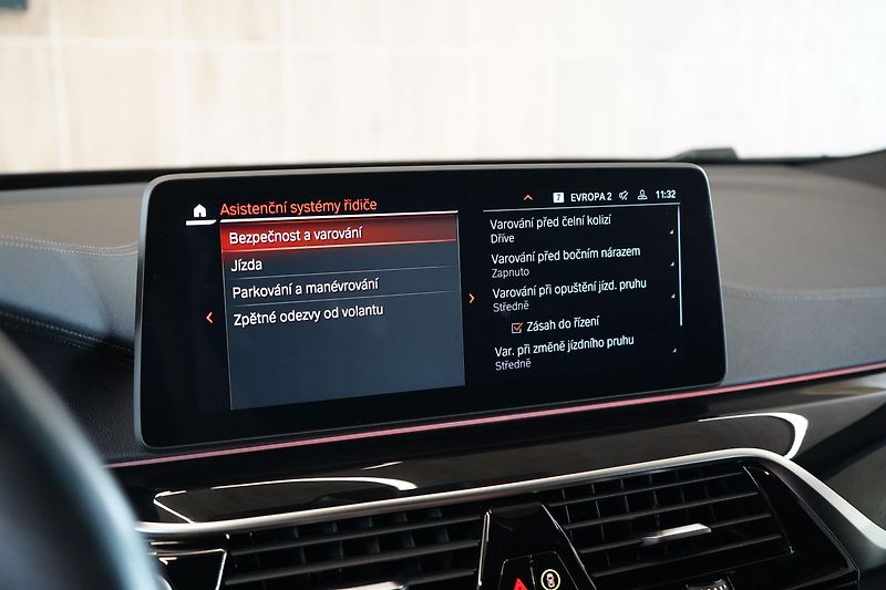 BMW Řada 6 640d xDrive GT, Laser, Tažné - fotka 34 z 47