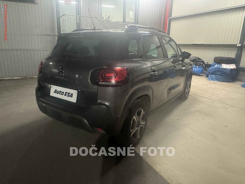 Citroën C3 Aircross (2021) 1.2 PT, 2.maj,ČR, autoAC - fotka 2 z 3