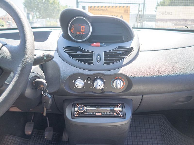 Renault Twingo (2010) 1.2i 55KW – 2x KOLA - fotka 16 z 36
