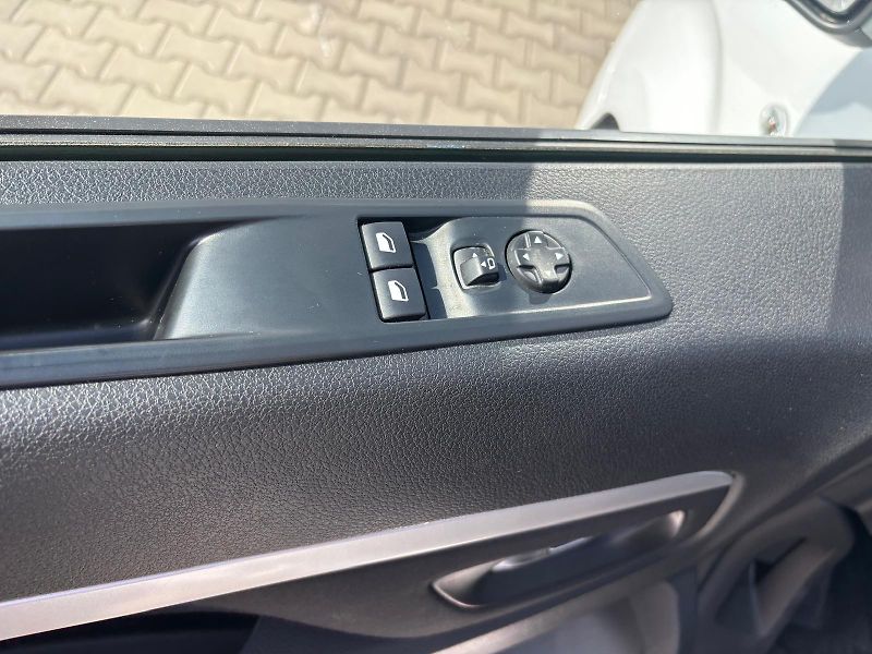 Toyota ProAce Verso 2,0 D-4D L2 Family AT - fotka 12 z 25