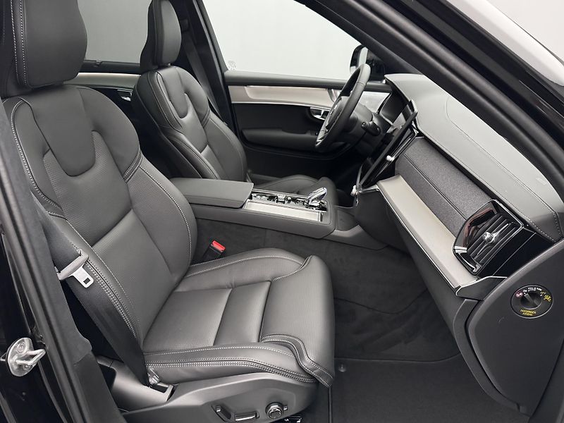 Volvo XC90 (2026) B5 AWD AUT BLACK EDITION ULTRA - fotka 27 z 27