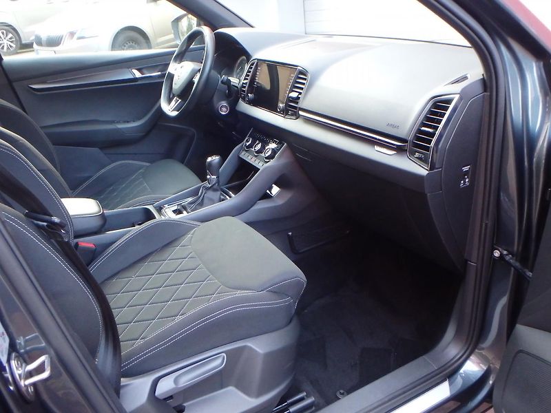 Škoda Karoq (2019) Sport Line 2.0 TDI 4x4,Panoram - fotka 13 z 28