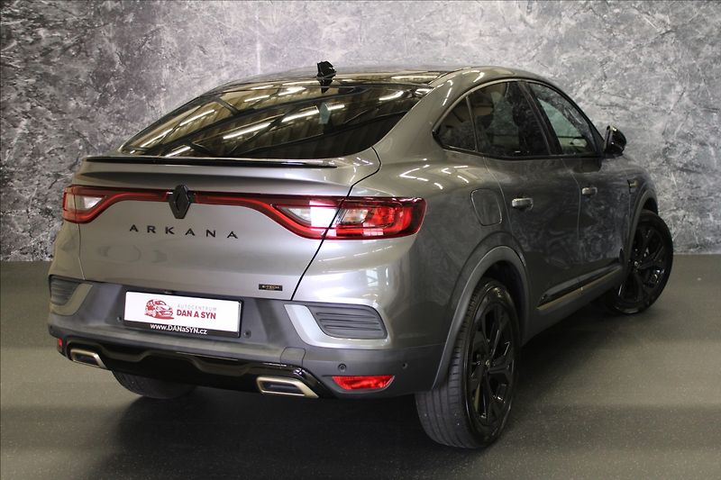 Renault Arkana 1,6 E-TECH Engeneering - fotka 3 z 42