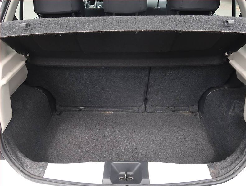 Nissan Micra (2015) 1.2 12V, ČR,1.maj, Serv.kniha - fotka 13 z 17