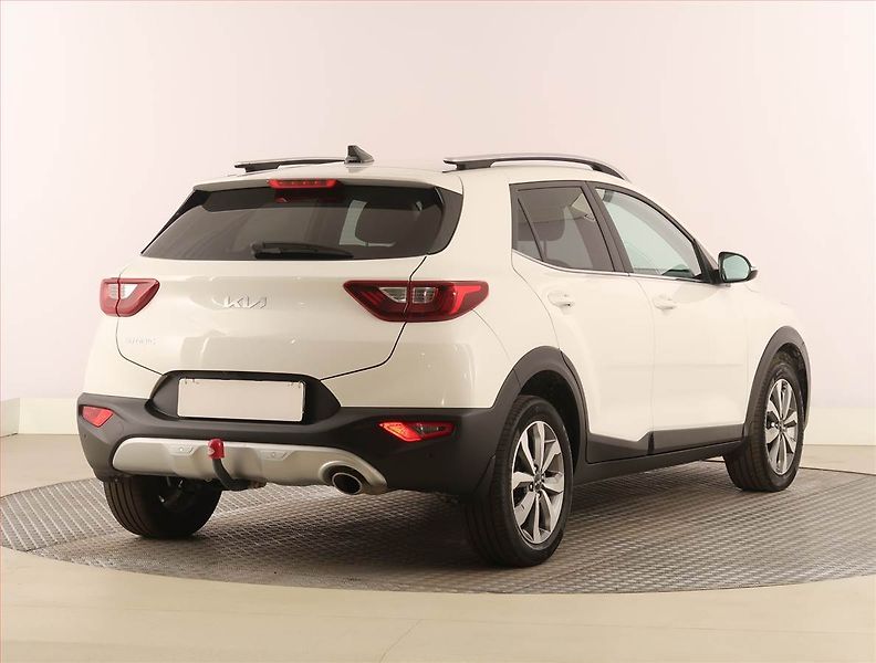 Kia Stonic (2024) 1.2 DPI, ČR,1.maj, Serv.kniha - fotka 5 z 22