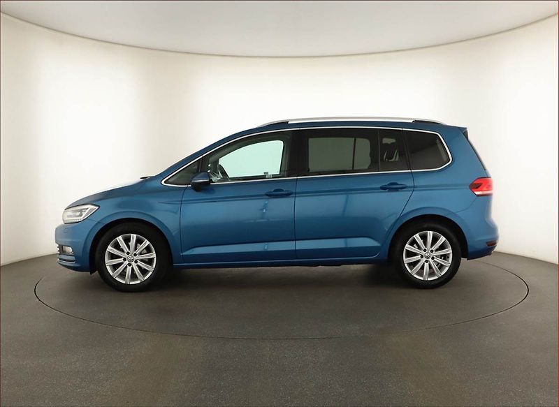 Volkswagen Touran (2016) 2.0 TDI, Automat, Serv.kniha - fotka 3 z 20