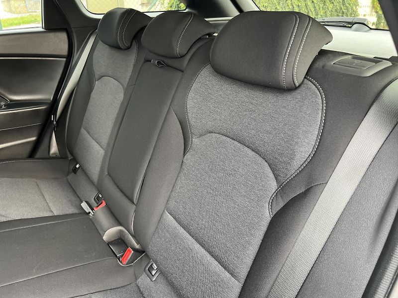 Hyundai i30 1.5T-GDi KAMERA PŮVOD ČR 1.MAJ - fotka 29 z 47
