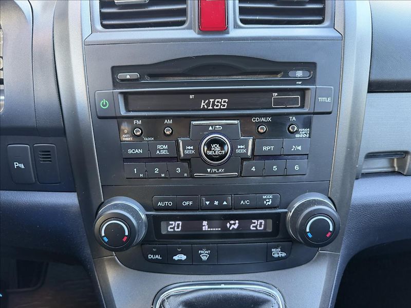 Honda CR-V 2,0 4x4 TAŽNÉ - fotka 16 z 24
