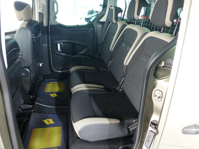 Citroën Berlingo (2018) 1,6i-88KW*KAMERA*ALU**PŮVOD ČR - fotka 12 z 22