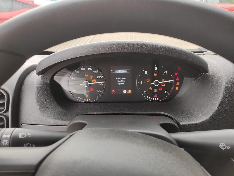 Peugeot Boxer (2026) 2.2HDI 120kMAN6 KAMERA REZERVA - fotka 15 z 29
