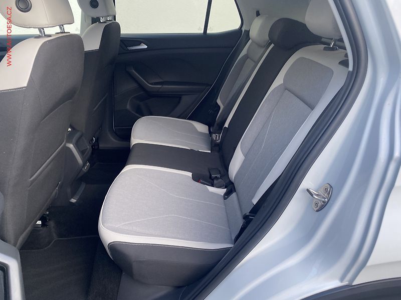 Volkswagen T-Cross (2024) 1.0 TSi, 1.maj,ČR, Style, DSG - fotka 10 z 18