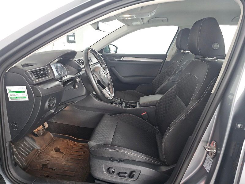 Škoda Superb (2016) 2.0TDi 140kW DSG STYLE PLUS TA - fotka 6 z 27