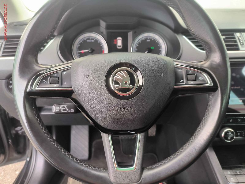 Škoda Octavia (2017) 2.0 TDI, Navi, LED - fotka 19 z 26