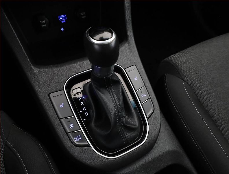 Hyundai i30 (2023) 1.0 T-GDI, Automat, Serv.kniha - fotka 11 z 17