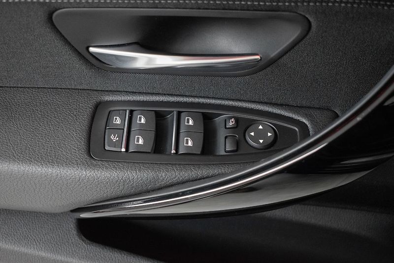 BMW Řada 3 GT 320d xDrive SPORT*KEYLESS* - fotka 14 z 45