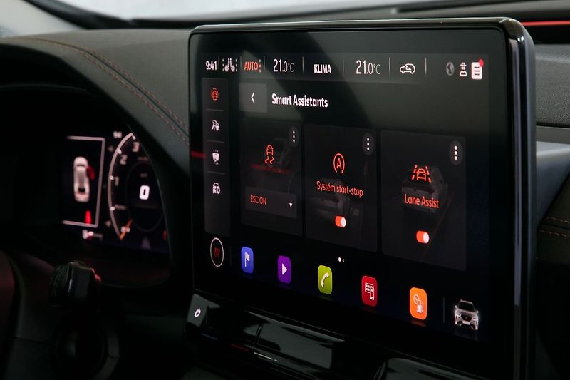 Cupra Formentor 1.5TSI 110kW LED Kamera ZÁRUKA - fotka 30 z 41