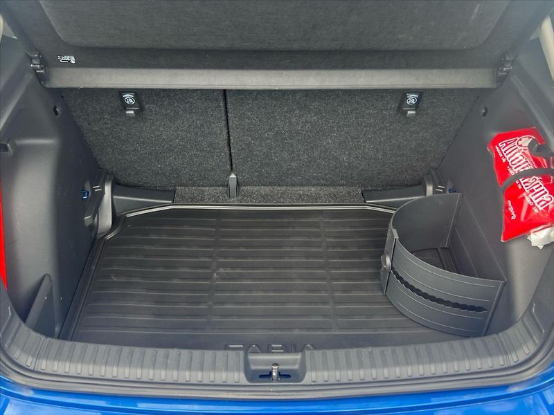 Škoda Fabia 1,0 MPi 59kW SELECTION  IV. - fotka 14 z 23