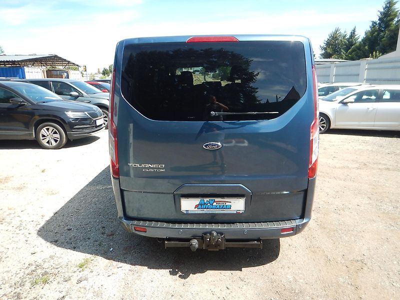 Ford Tourneo Custom 2.0 TDCI, 125 kW, MINIBUS - fotka 7 z 27