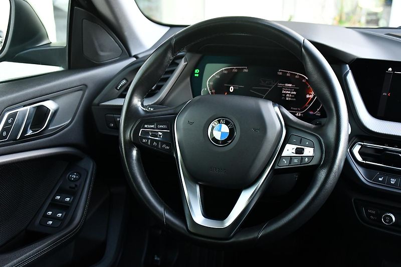 BMW Řada 2 218d TAŽNÉ HUD ČR 1M - fotka 6 z 41
