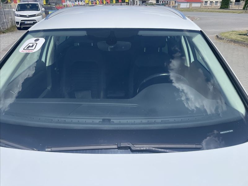 Volkswagen Passat 2,0 TDI 140kW BMT 4MOT DSG Hig - fotka 36 z 42