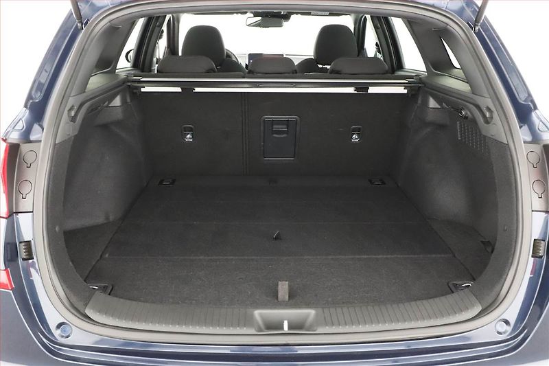 Hyundai i30 (2025) 1.5 T-GDI MHEV 48V, N-Line - fotka 11 z 18