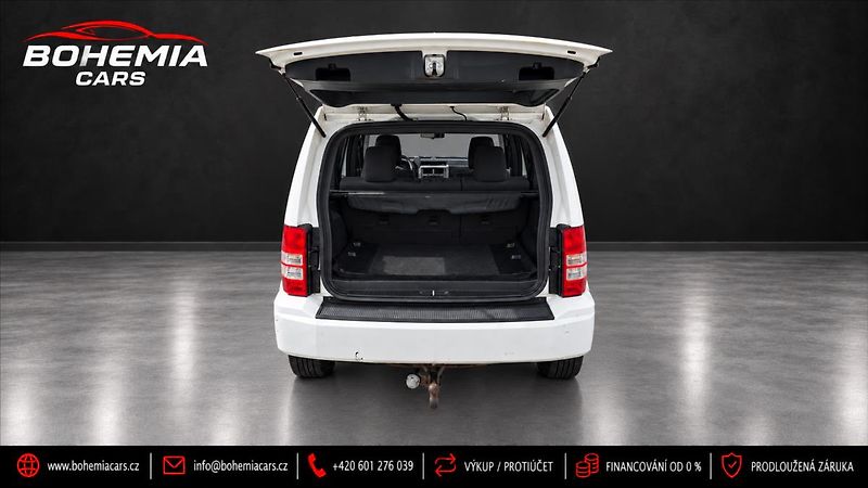 Jeep Cherokee 2,8 CRD L MANUAL ČR - fotka 9 z 10