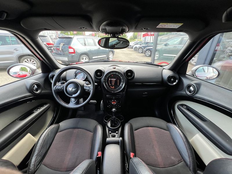 Mini Countryman Cooper S 140kw 4x4 AUTOMAT ČR - fotka 9 z 39