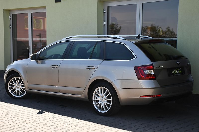 Škoda Octavia 1.4G-TEC LED DSG NAVI PDC - fotka 3 z 35
