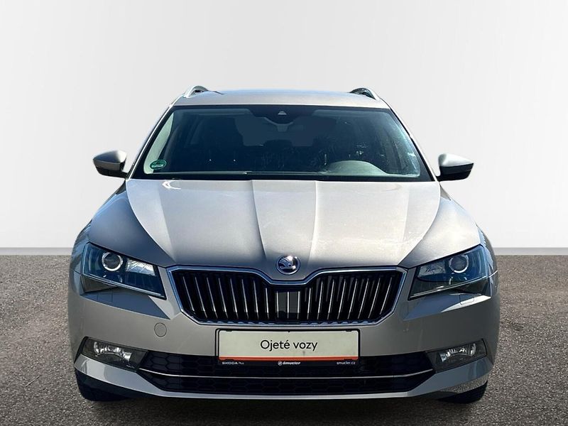 Škoda Superb STYLE - fotka 4 z 27
