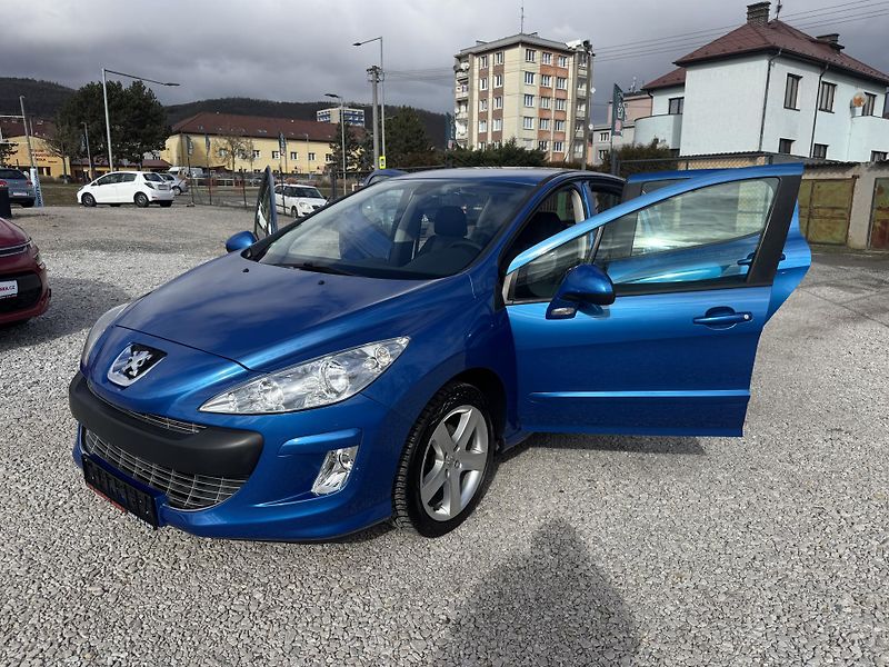 Peugeot 308 (2008) 1.6-16V,rezervace  - fotka 8 z 36