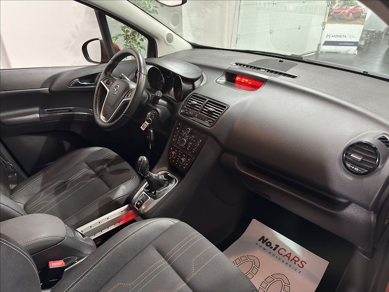 Opel Meriva 1,4   TURBO EDICE 150 FLEXFIX - fotka 19 z 39