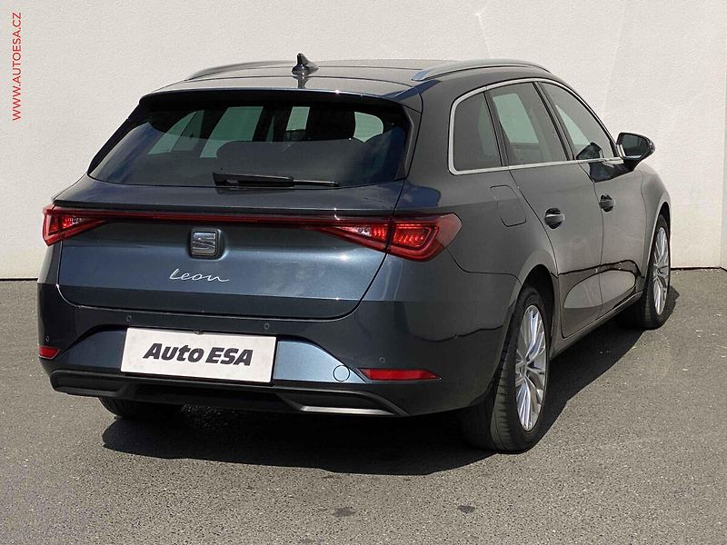 Seat Leon (2021) 2.0 TDi, Xcellence, DSG, TZ - fotka 4 z 20