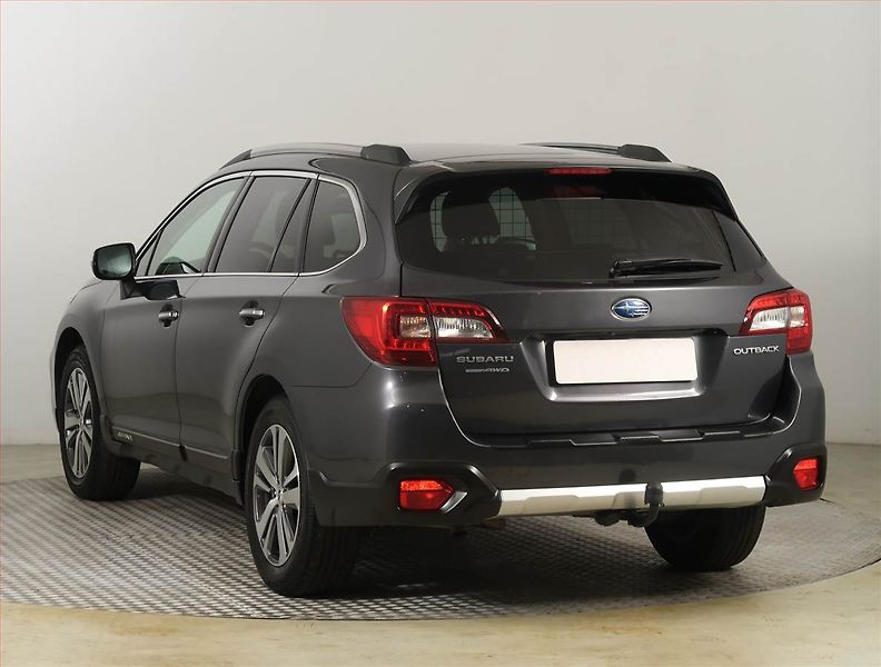 Subaru Outback (2020) 2.5 i - fotka 4 z 27