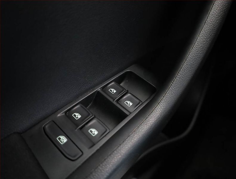 Škoda Fabia (2017) Style 1.4 TDI, Serv.kniha - fotka 13 z 19