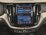 Volvo XC60 B4 FWD Ultimate Dark AT8 - náhled 30