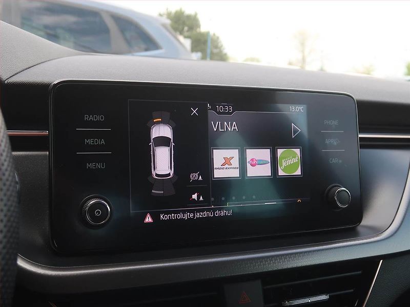 Škoda Kamiq (2023) Style 1.0 TSI, Serv.kniha - fotka 12 z 16