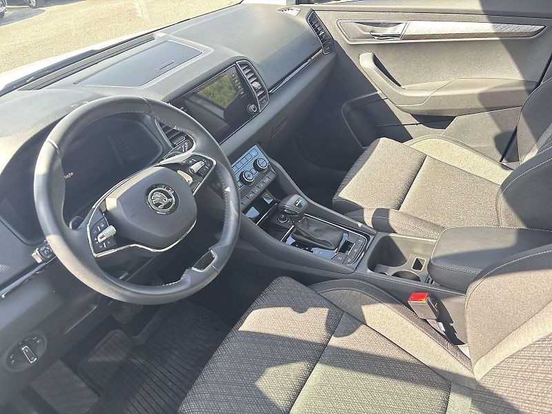 Škoda Karoq (2023) 1.5 TSI DSG Style + - fotka 7 z 33