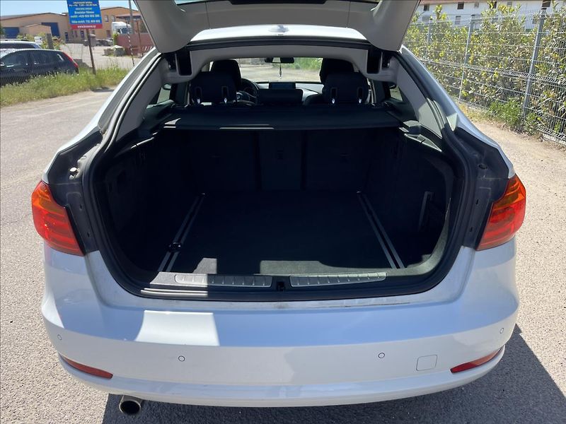BMW Řada 3 2,0 d GT 135KW MANUÁL 2x KOLA - fotka 38 z 48