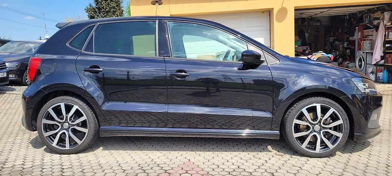 Volkswagen Polo (2016) 1,2TSi 81kW R-Line Highline - fotka 4 z 51