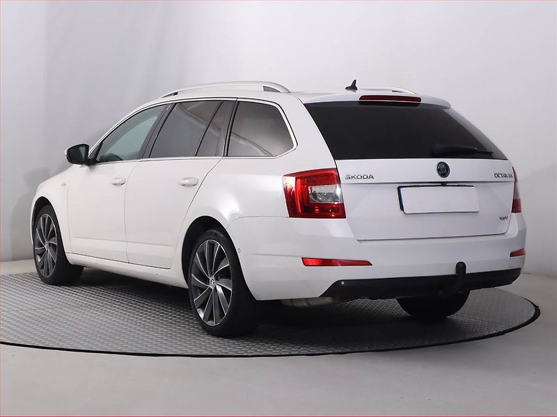 Škoda Octavia (2017) Laurin&Klement 2.0 TDI, 4X4 - fotka 4 z 22