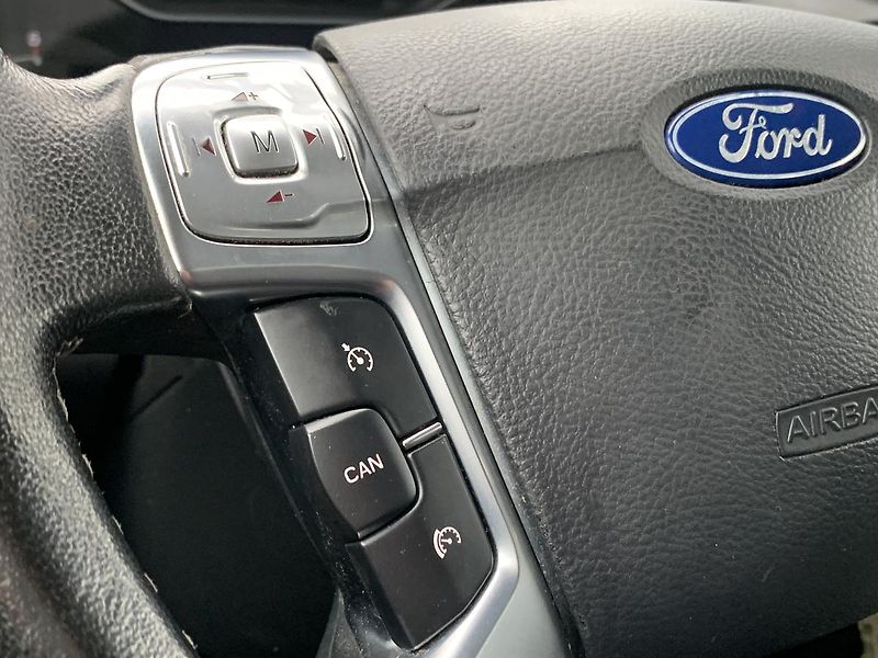 Ford Mondeo 2.0TDCi KLIMA ALU PŮVOD ČR - fotka 15 z 43