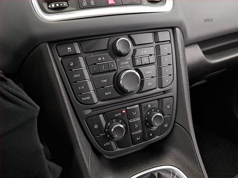 Opel Meriva (2014) 1.4 Turbo, Tempomat - fotka 15 z 21
