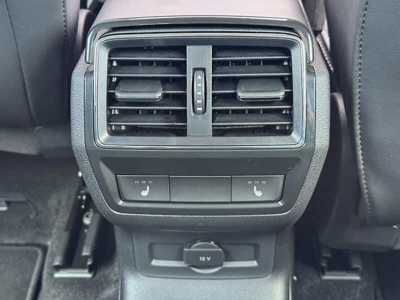 Škoda Karoq (2026) Dynamic 1,5 TSI 110 kW DSG - fotka 22 z 27