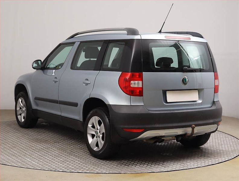Škoda Yeti (2010) 1.2 TSI, Tempomat - fotka 4 z 17