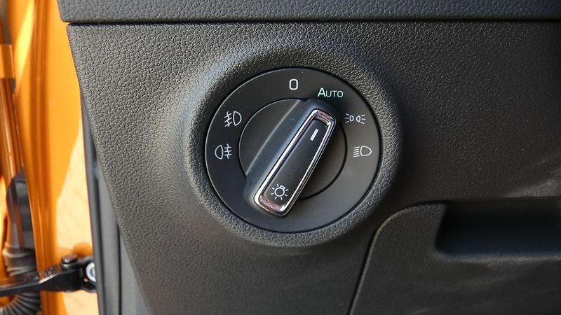 Škoda Karoq 1,5 TSI DSG Style - fotka 10 z 22